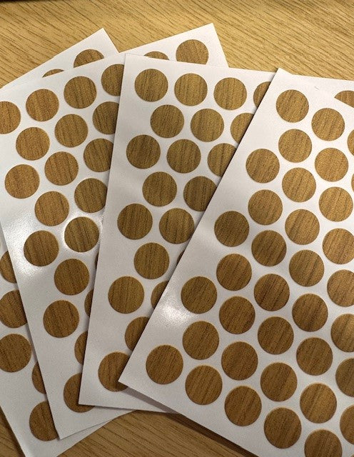 Lissa Oak Sticky Cover Caps